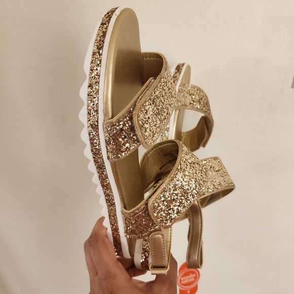 ☆Wonder Nation Gold Glitter Platform Strap Sandals☆ - Picture 4 of 4